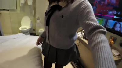 躺着装睡让我上他的妞非得当他面操玩的真变态