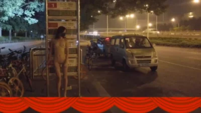 痉挛撒尿潮喷勾引过路大叔！